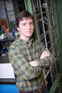 Prize-winning UA student Kyle Lee of Millry in the Caldwell Lab on campus 