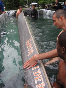 The University of Florida swamp tests their 2008 canoe, the Gator Raider.