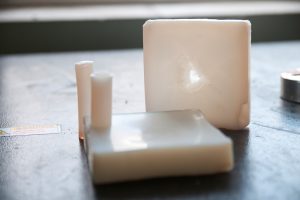 In its original form, aerogels are almost lighter than air. 